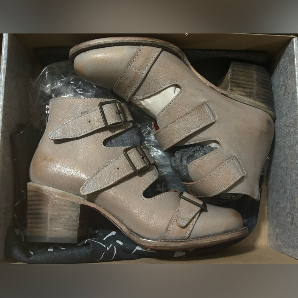 freebird Taupe Cutout Leather Heeled Boots